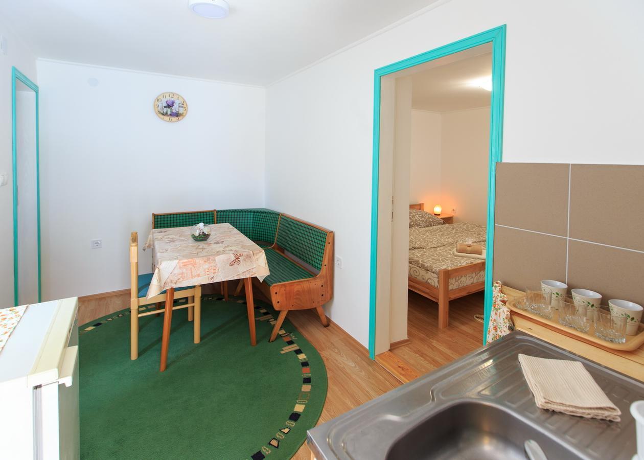 Fortuna Apartments Pacir Eksteriør bilde